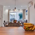 בית נופש Tica By Interhome זאטון