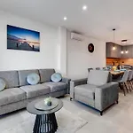 בית נופש Tica By Interhome *