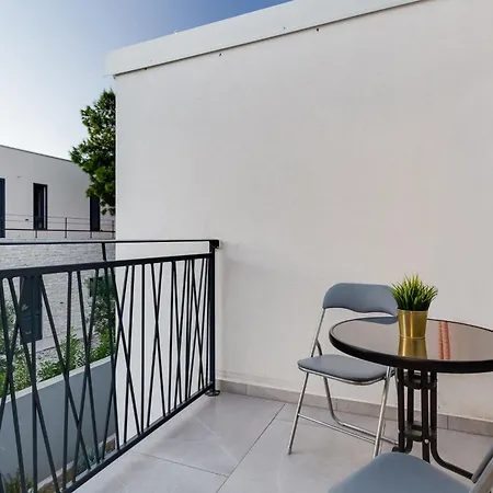 Nyaraló Tica By Interhome *