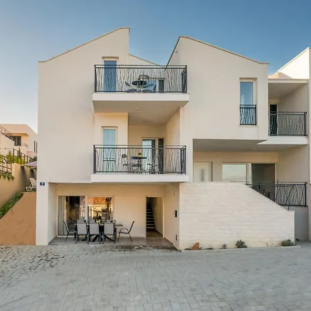 Holiday home Tica By Interhome *