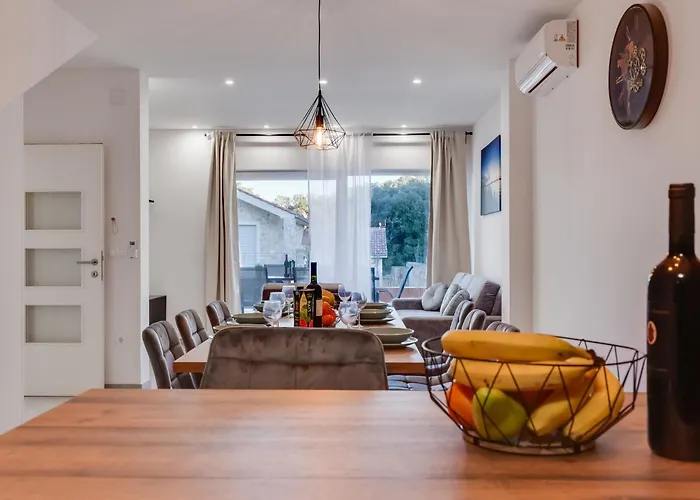 Vakantiehuis Tica By Interhome Zaton (Zadar)